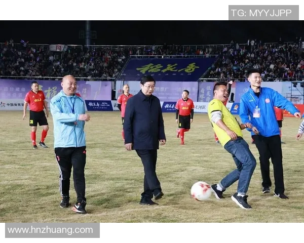 香港足球明星队在宁波展开精彩对决展现足球魅力与团队精神